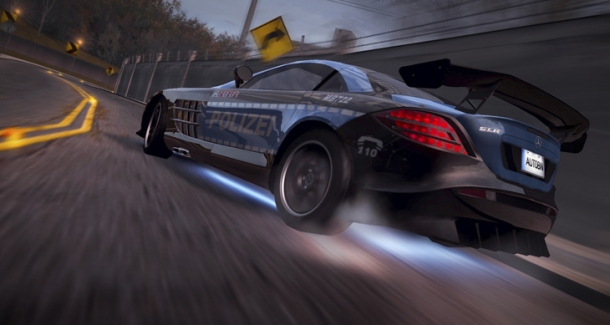 Полицейская версия Mercedes-Benz McLaren SLR 722 Need for Speed: World